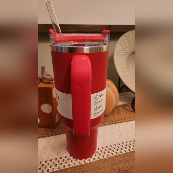 ❤️Stanley TARGET RED❤️ 40oz Limited Edition Tumbler - Picture 2 of 7